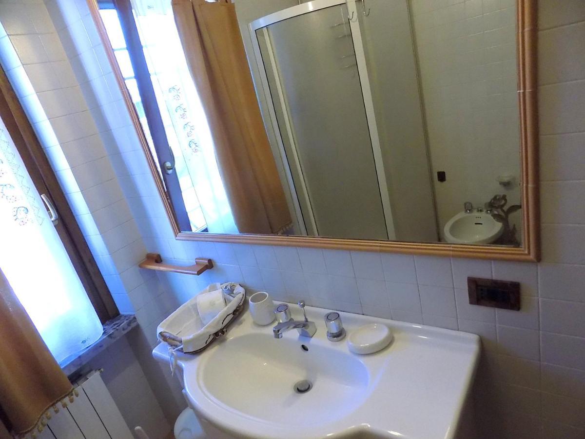 Casa Nuccia Gentili David Lejlighedshotel Marina di Massa Eksteriør billede