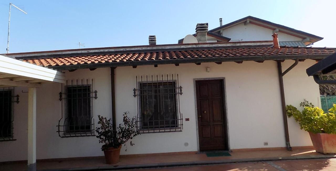 Casa Nuccia Gentili David Lejlighedshotel Marina di Massa Eksteriør billede